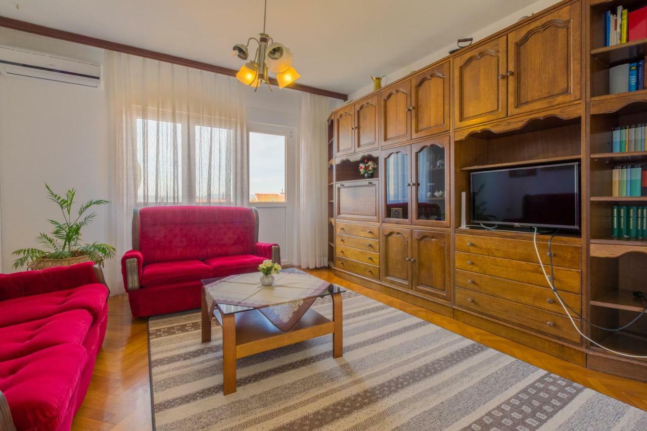 Apartman Nada دْغاماي المظهر الخارجي الصورة