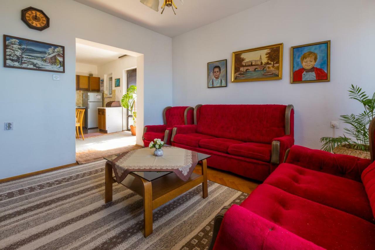 Apartman Nada دْغاماي المظهر الخارجي الصورة